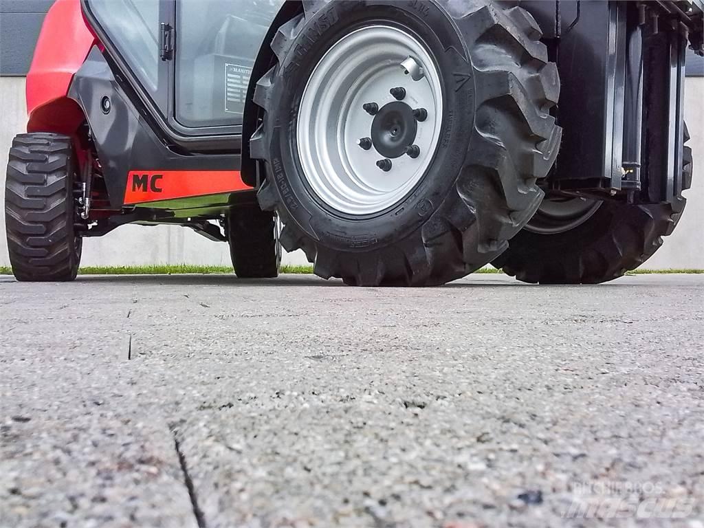 Manitou MC 25-4 Terenski viličar