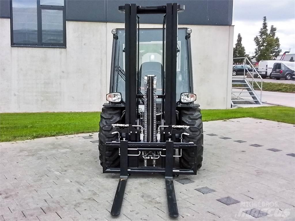 Manitou MC 25-4 Terenski viličar