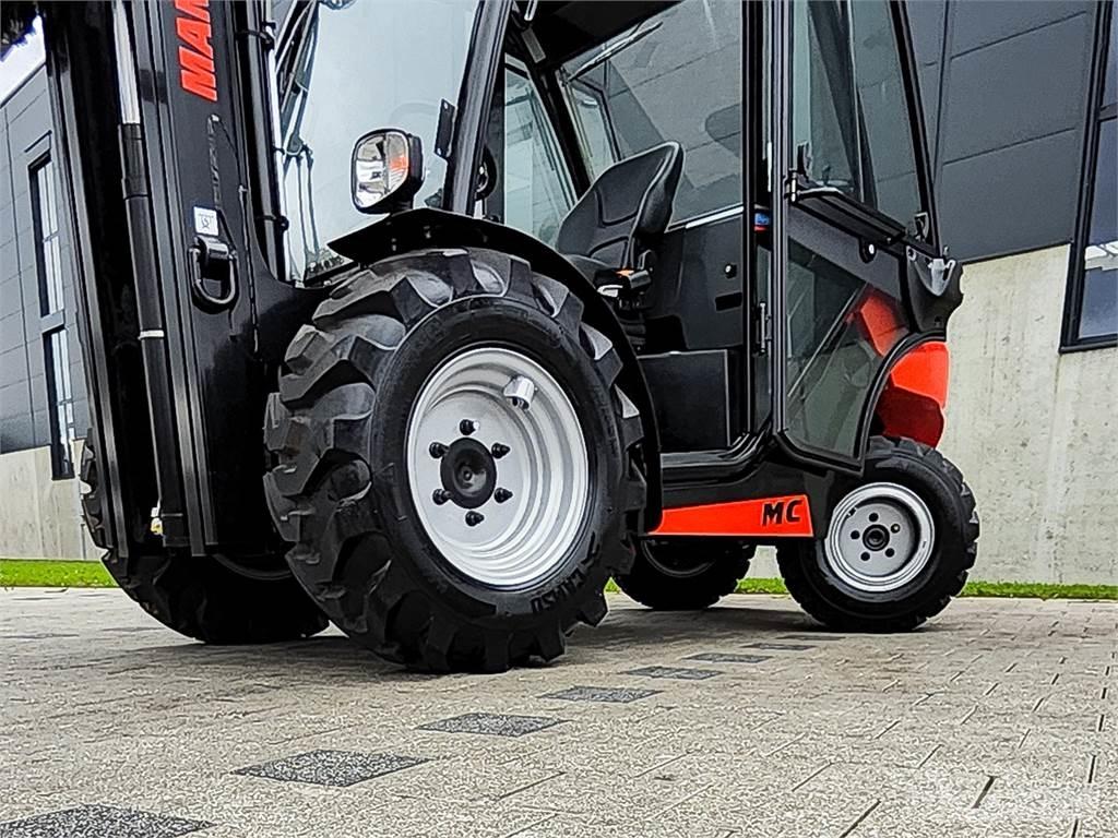 Manitou MC 25-4 Terenski viličar