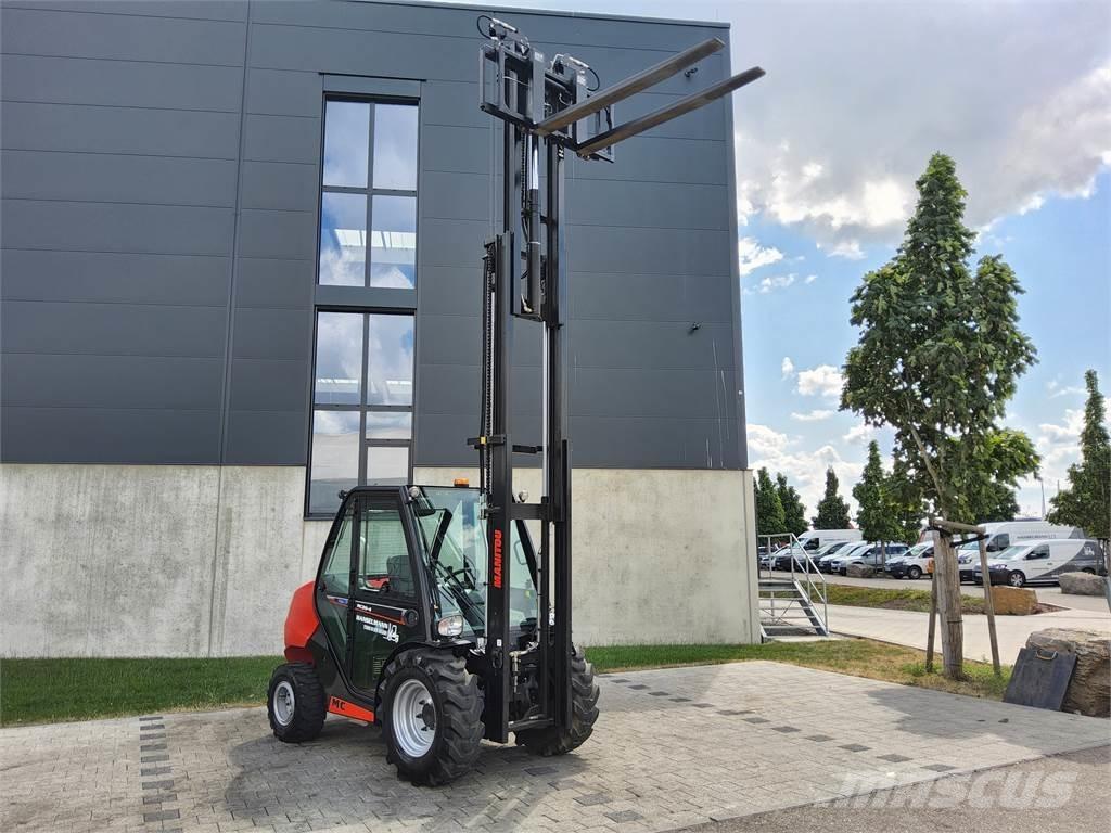 Manitou MC 30-4 Terenski viličar