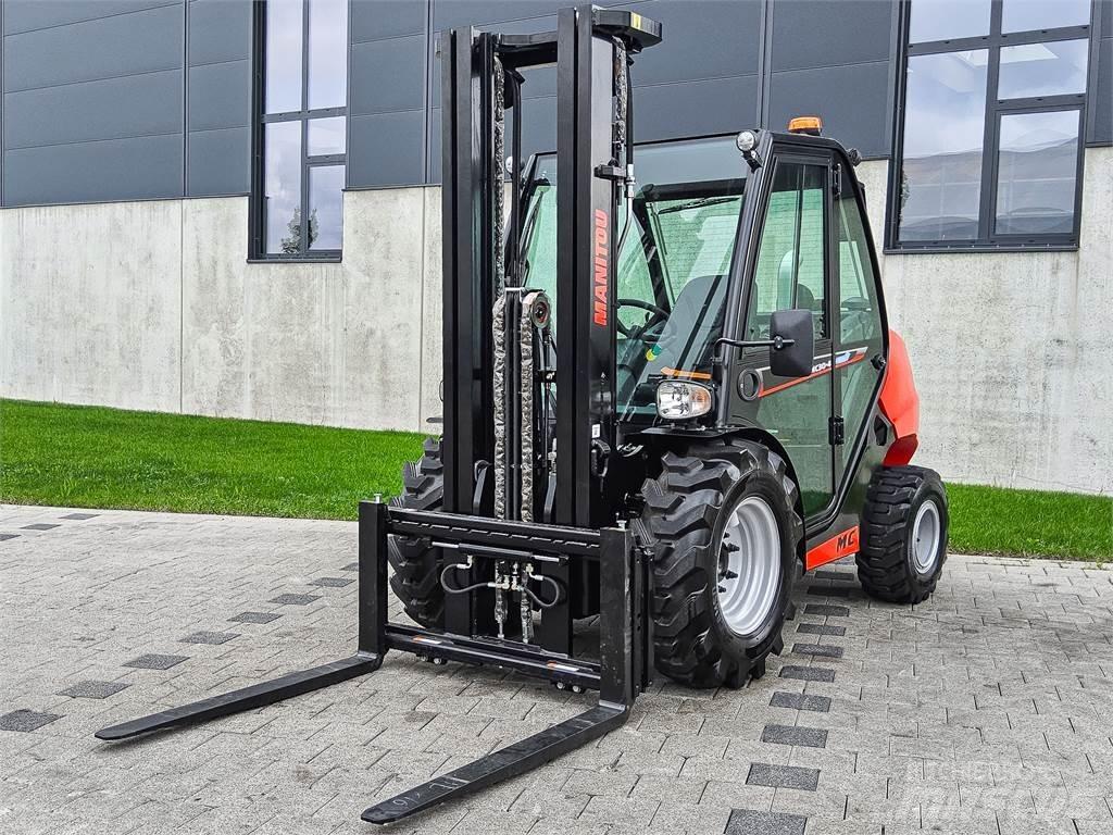Manitou MC 30-4 Terenski viličar
