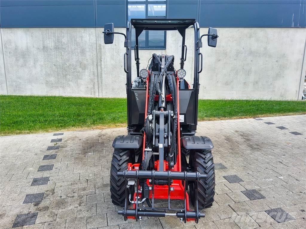Manitou MLA 2-25H Mini bagri <7t