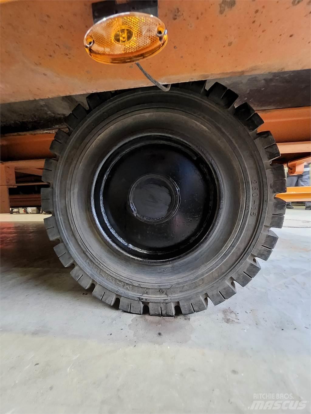 MULTI-TRANS VAL 30 Druge prikolice