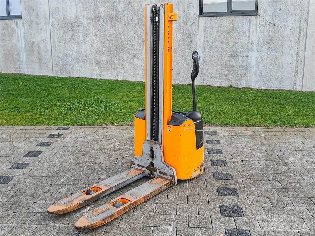 Still EGV 10 Ročni električni viličar
