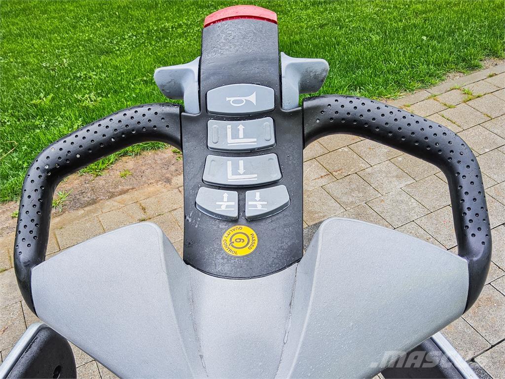 Still EXV SF16i Ročni električni viličar