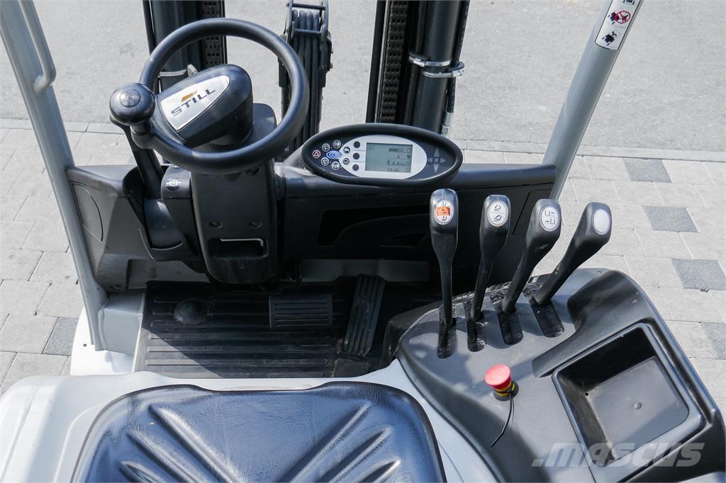 Still RX 60-30 Električni viličarji