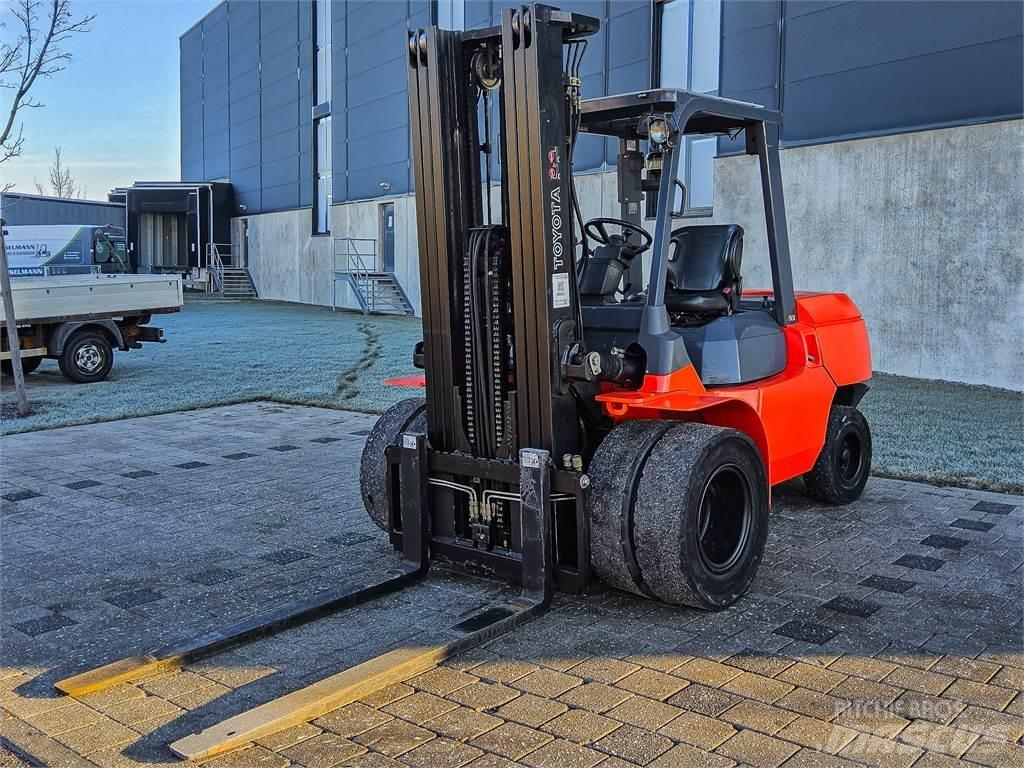 Toyota 7 FDU 45 Dizelski viličarji