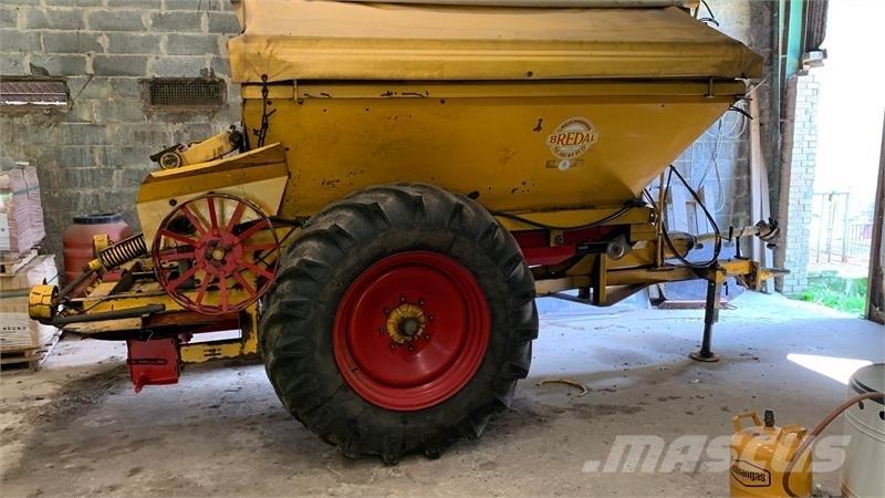 Bredal B 4 Trosilniki mineralnega gnojila
