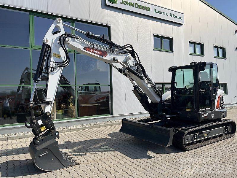 Bobcat E88 Drugo