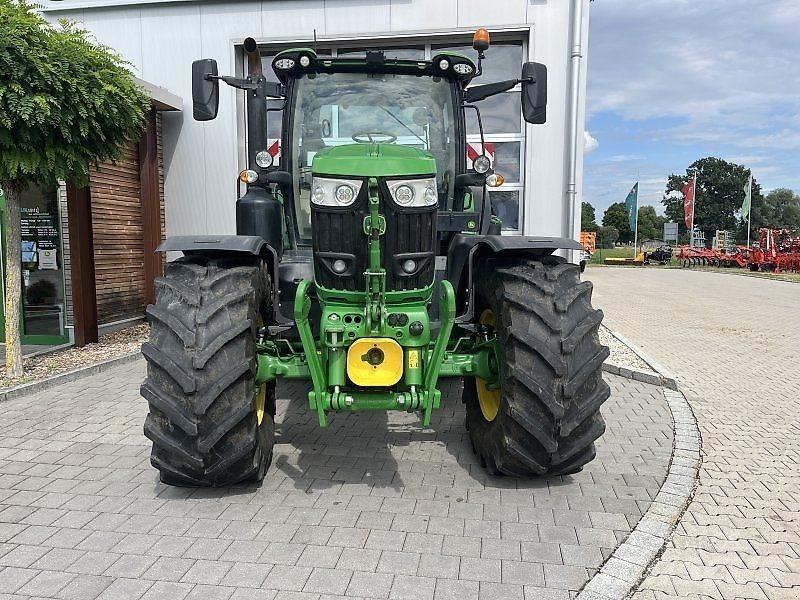 John Deere 6215R Traktorji
