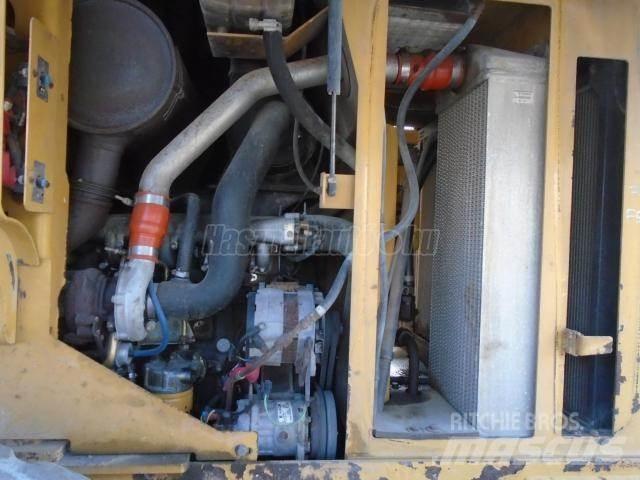 CAT 930 G Kolesni nakladalci