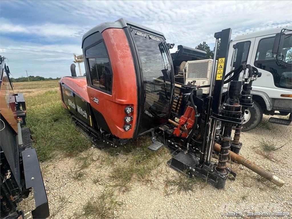 Ditch Witch AT32 Oprema za vodoravno smerno vrtanje