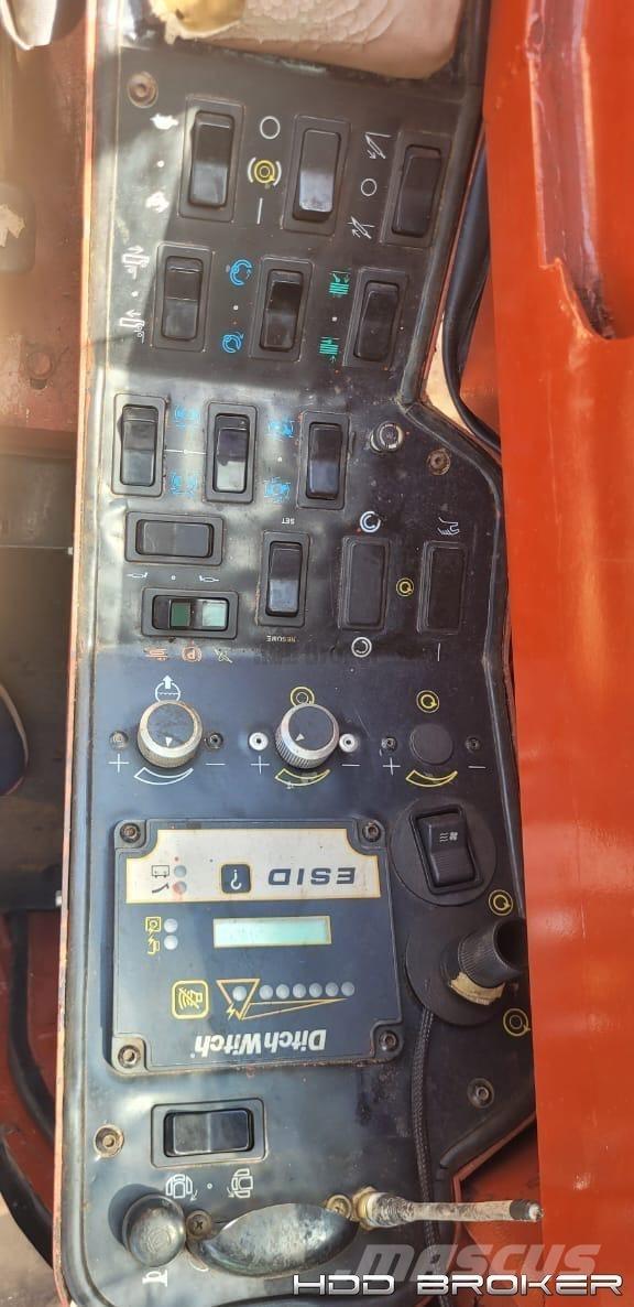 Ditch Witch JT4020 Mach 1 Oprema za vodoravno smerno vrtanje