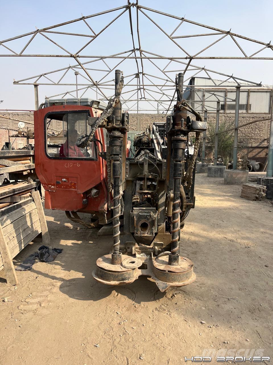 Ditch Witch JT4020 Mach 1 Oprema za vodoravno smerno vrtanje