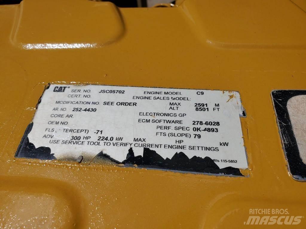 CAT C-9 Motorji
