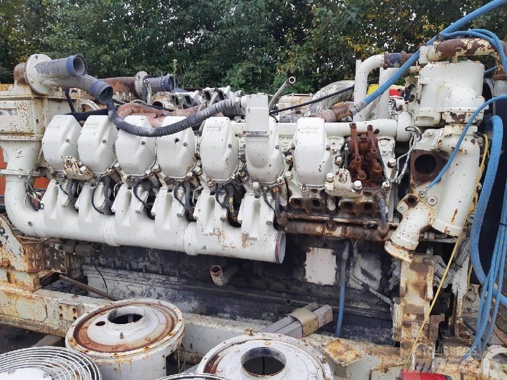 Komatsu 930E Motorji