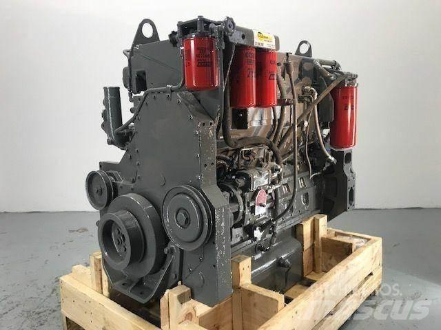 Komatsu M11-C Motorji