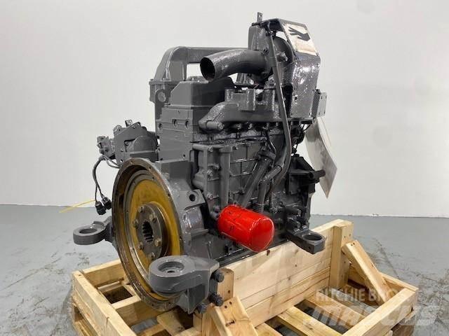 Komatsu S4D95L Motorji