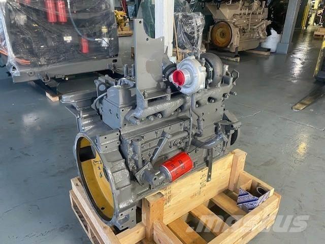 Komatsu S6D95 Motorji