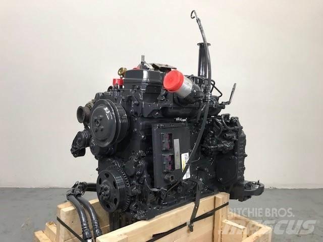 Komatsu SA6D107E Motorji