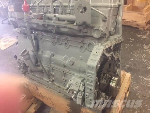 Komatsu SAA6D107E Motorji