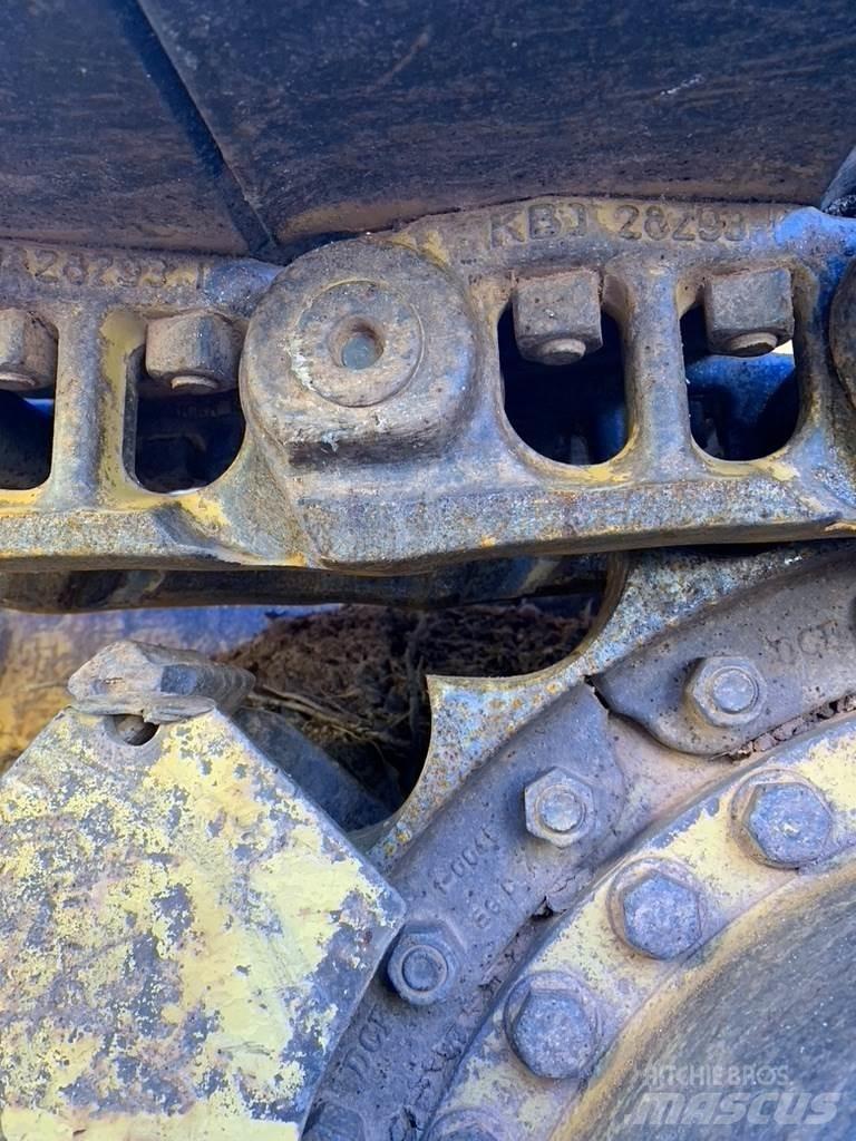 CAT 953B Drugo
