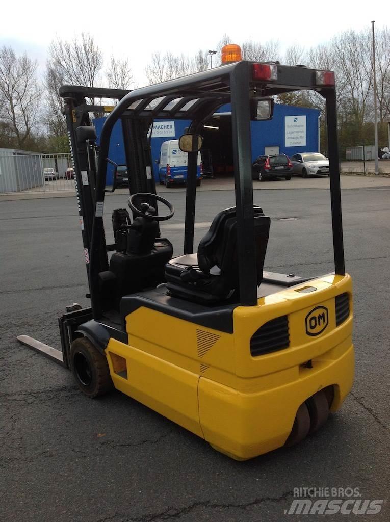 OM XE 18 3ac Električni viličarji