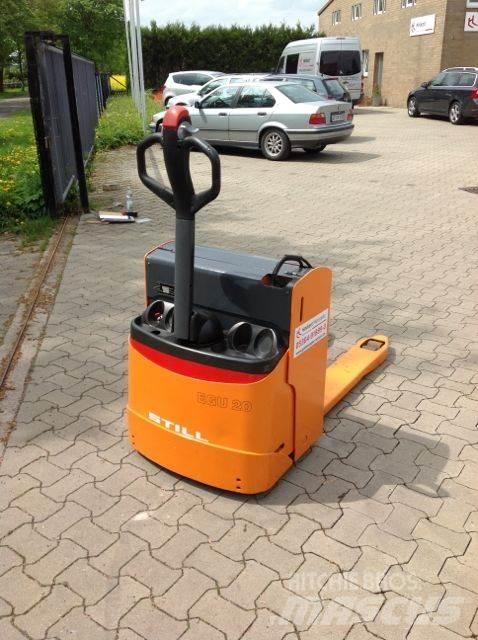 Still EGU 20 Električni nizko dvižni viličar