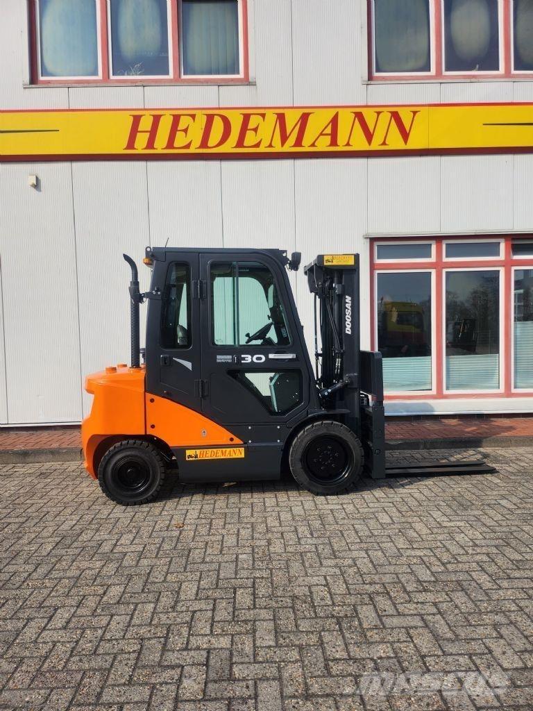 Doosan D30S-7 Dizelski viličarji