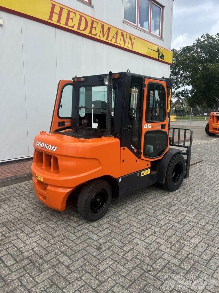 Doosan D45SC-5 Dizelski viličarji