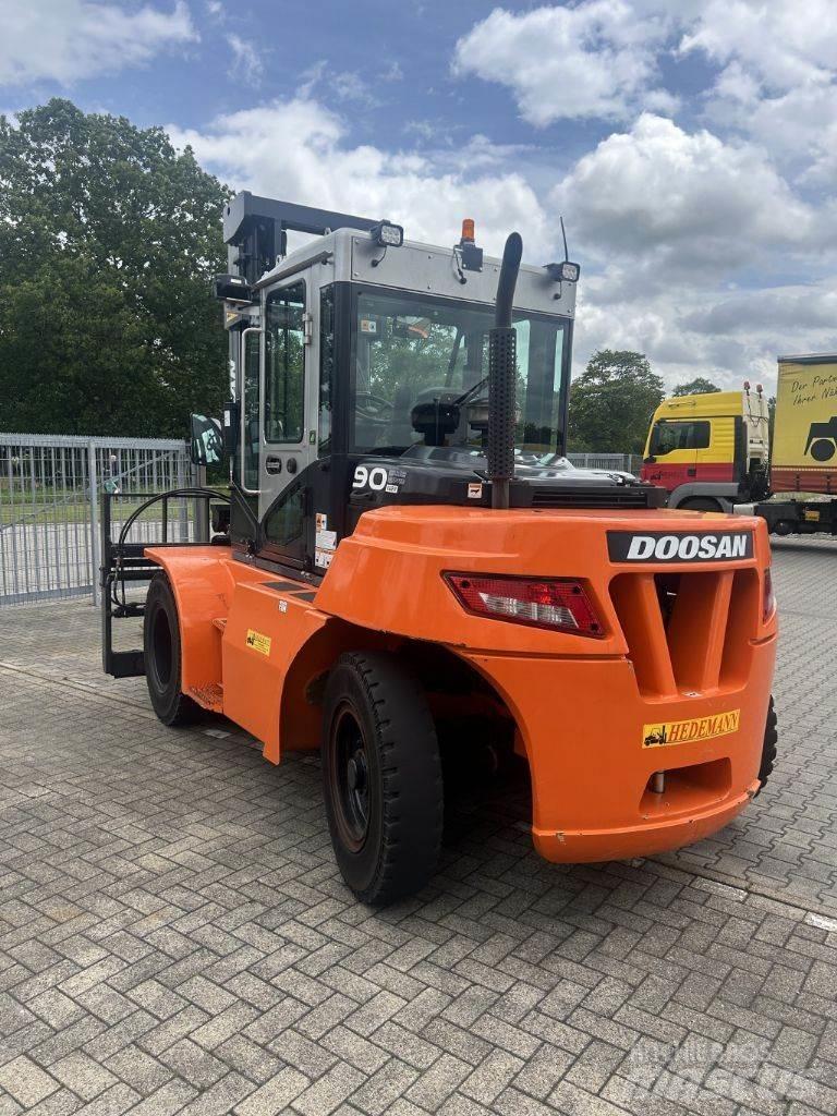 Doosan D90S-7 Dizelski viličarji