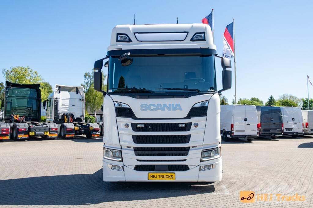 Scania R450 A6x2NB Vlačilci