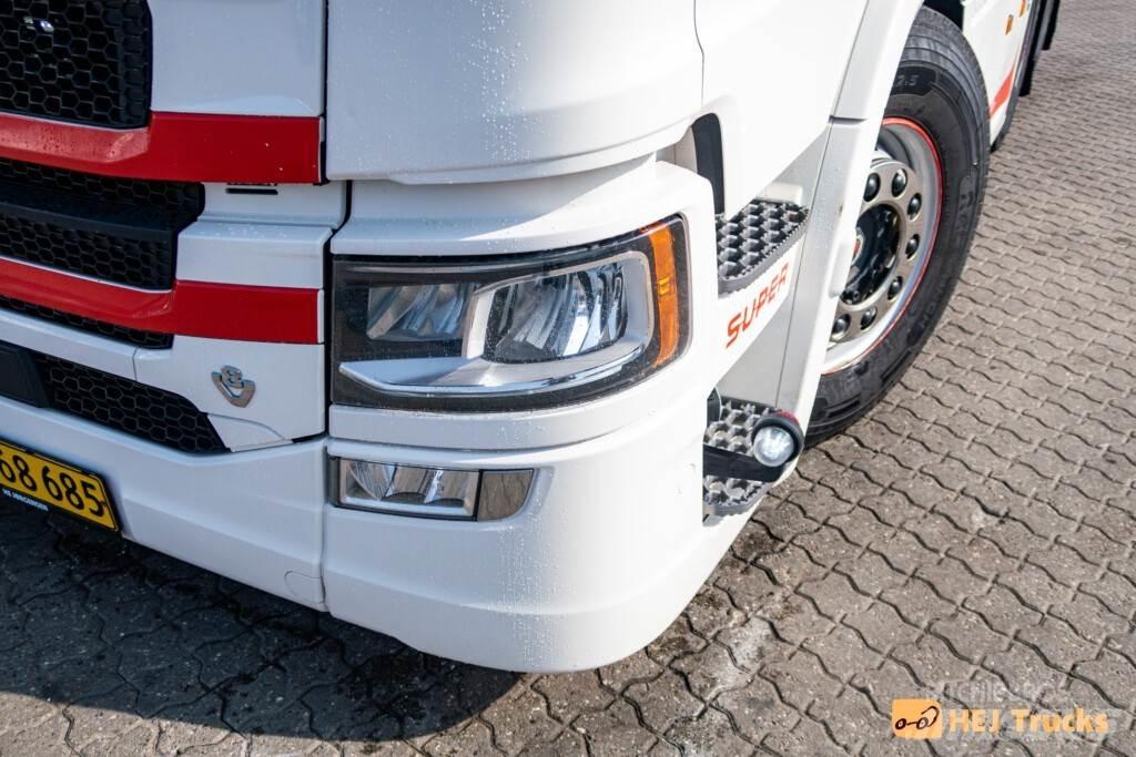 Scania R660 A6x2NB Vlačilci