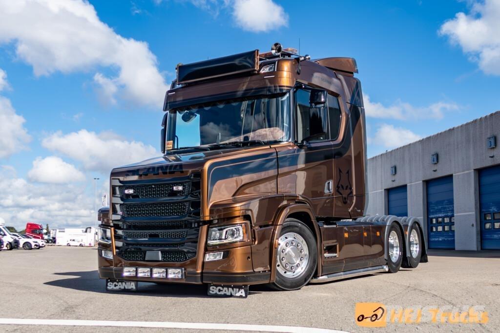 Scania RT520 A6x2NB Vlačilci