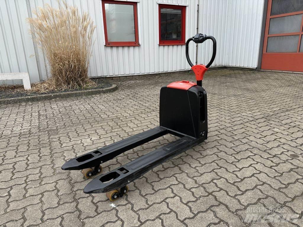 EP F4 Električni nizko dvižni viličar
