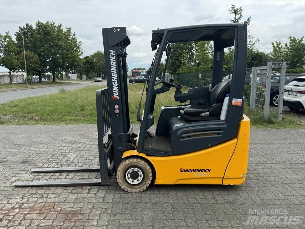 Jungheinrich EFG213 Električni viličarji