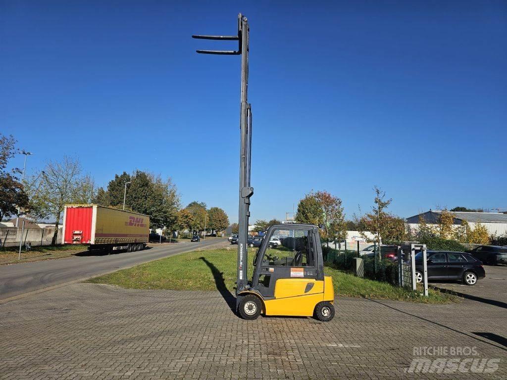 Jungheinrich EFG430 Električni viličarji