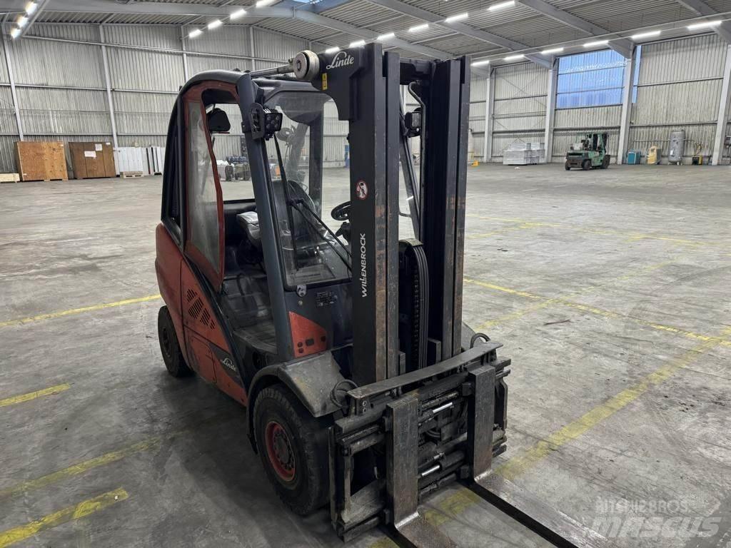 Linde H30D-02 Dizelski viličarji