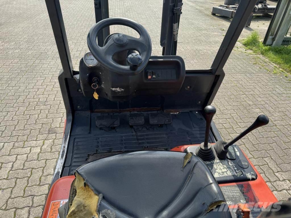 Linde H30D-03 Dizelski viličarji