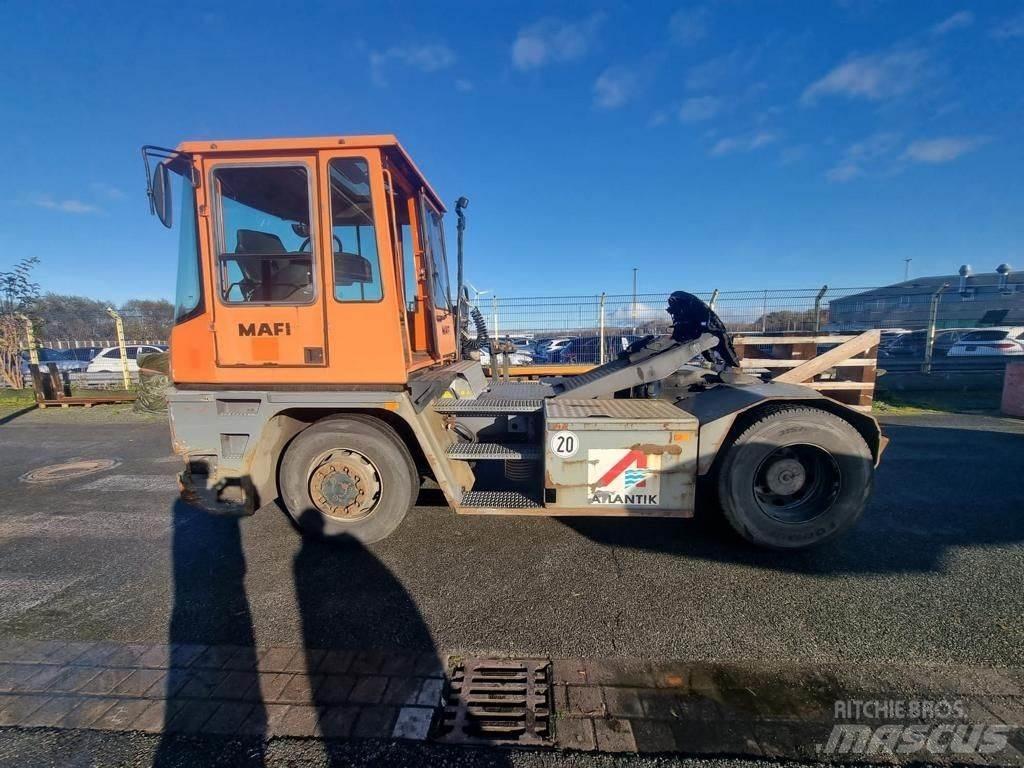 Mafi MT36 4x4DL Terminalni vlačilci