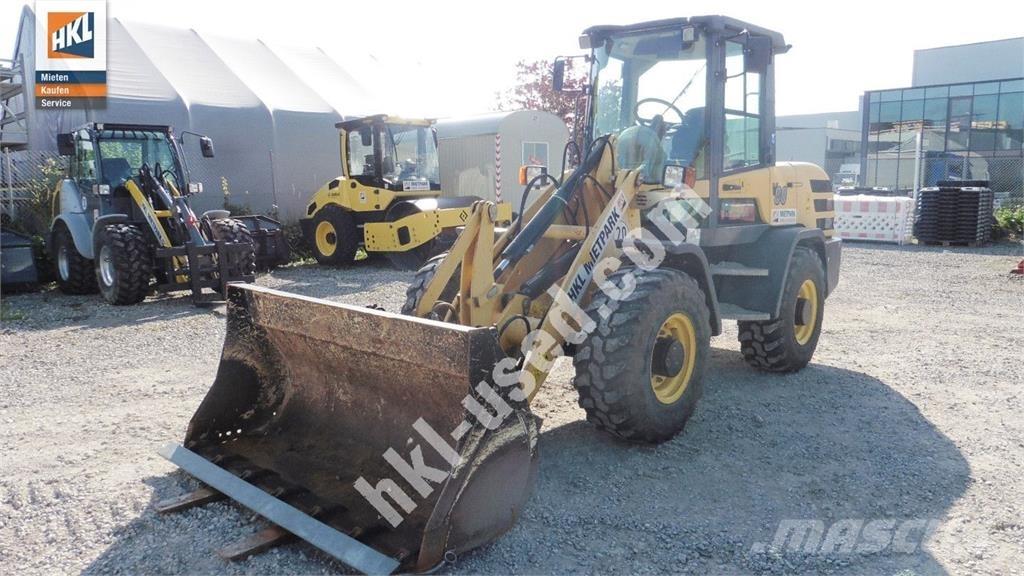 Yanmar V 80 Kolesni nakladalci