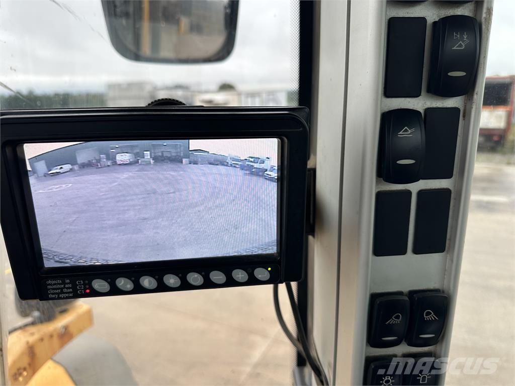 Volvo L110G Kolesni nakladalci