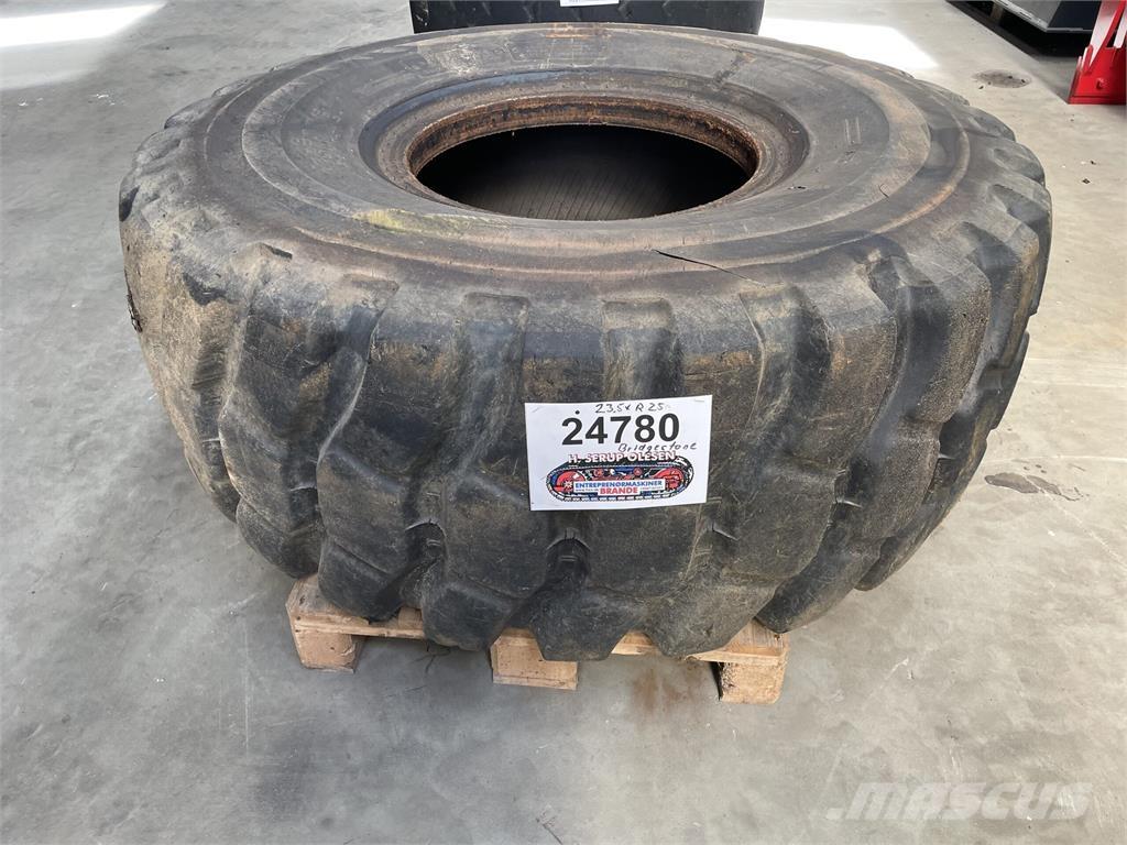  23.5xR25 Bridgestone dæk Gume, kolesa in platišča