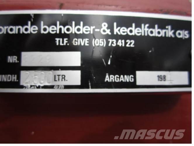  2500 L Tank Drugi deli