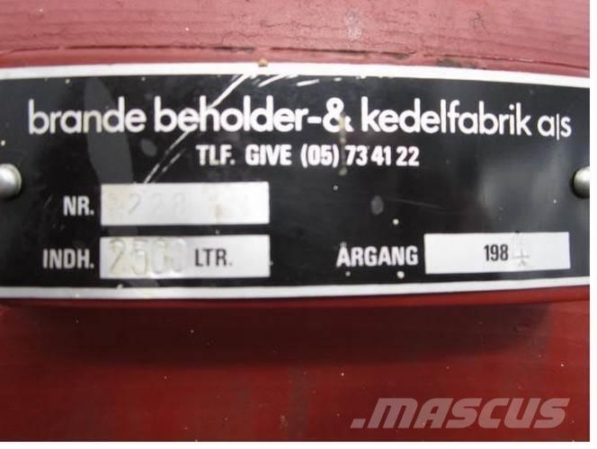  2500 L Tank Drugi deli