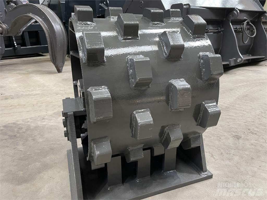  470 mm kompaktorhjul Kolesni valjarji s pnevmatikami