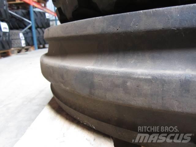  7.50-18 Goodyear dæk - 1 stk. Gume, kolesa in platišča