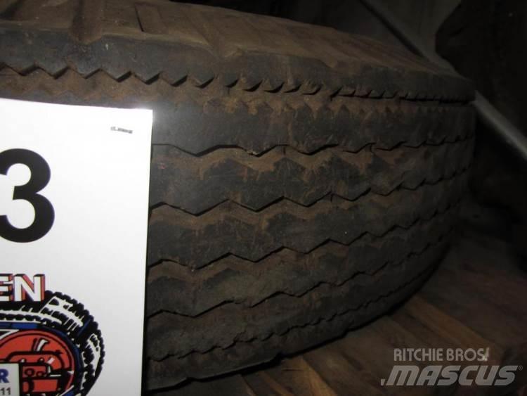  9.00-16 Goodyear dæk - 1 stk. Gume, kolesa in platišča