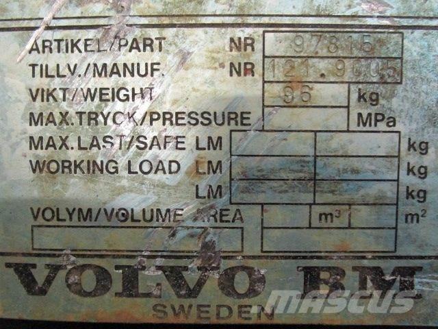  Asfaltskærer fabr. Volvo Drugi deli