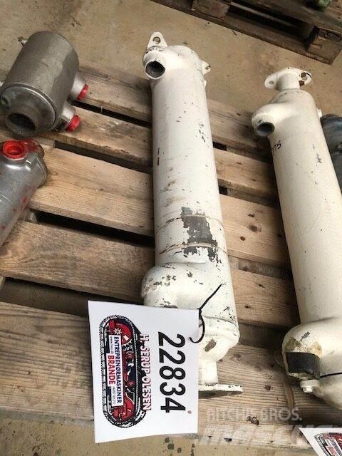 Bowman FD8492 Oliekøler Gradbeništvo - drugo